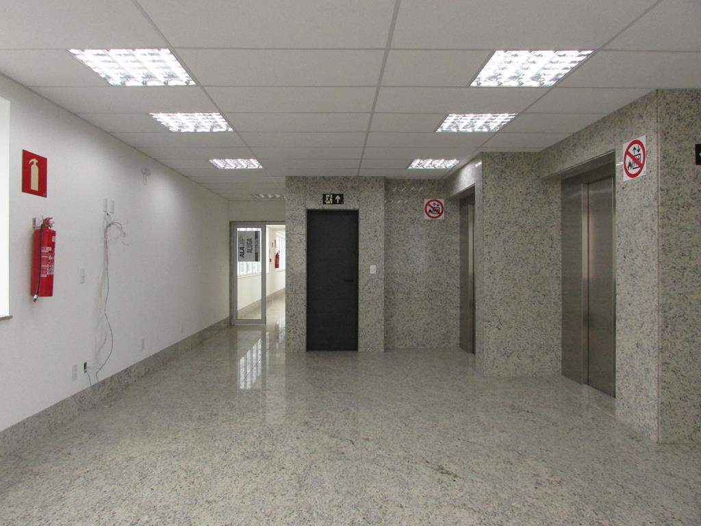 Sala à venda no Centro: Sala à venda, Centro - Divinópolis/MG